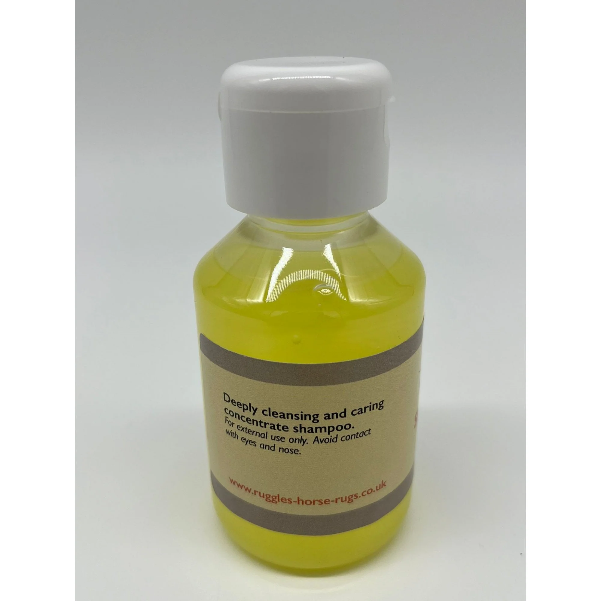 Hi Gloss Shampoo 100ml - Image 2