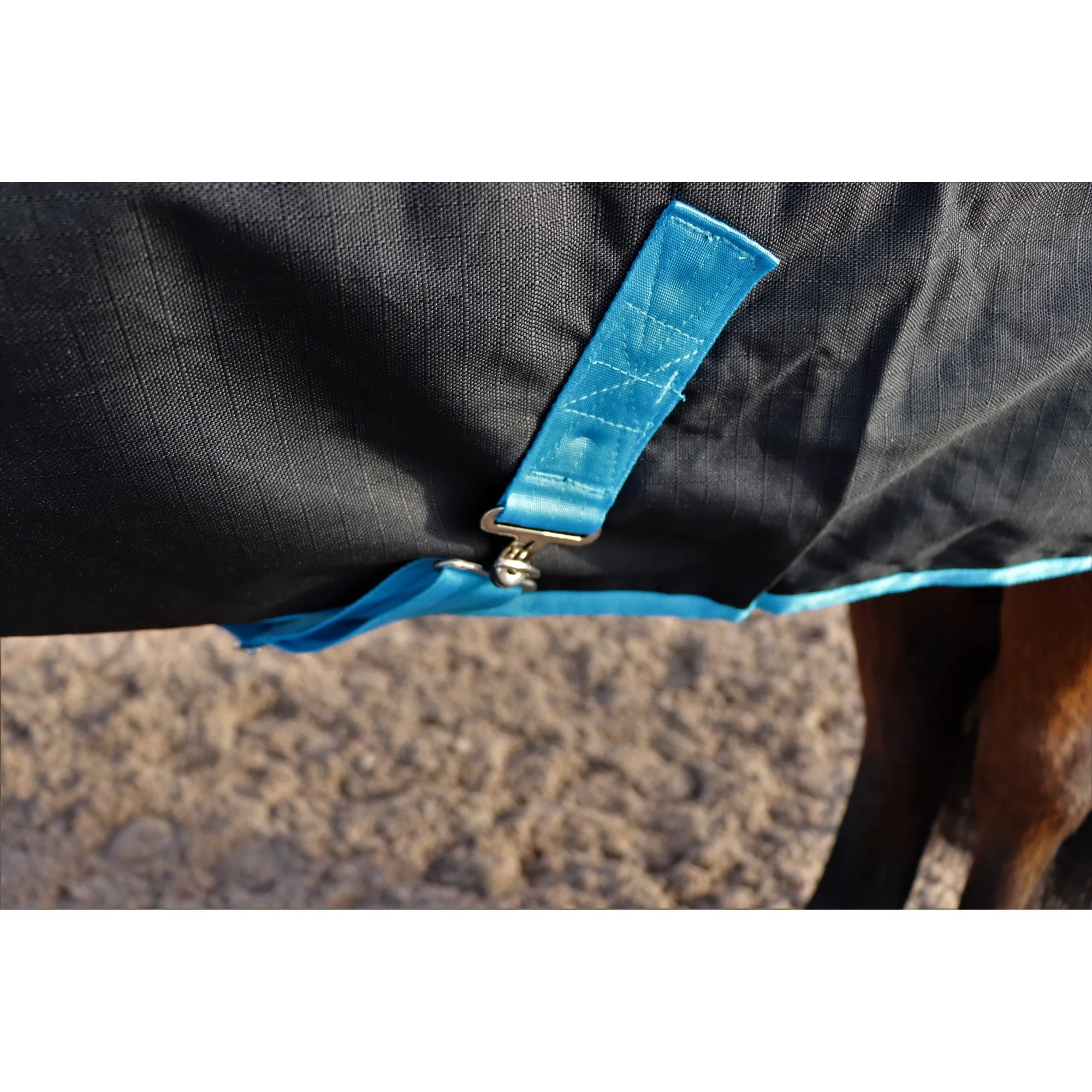 Middleweight 280g 1200D Combo Turnout Rug - Image 4