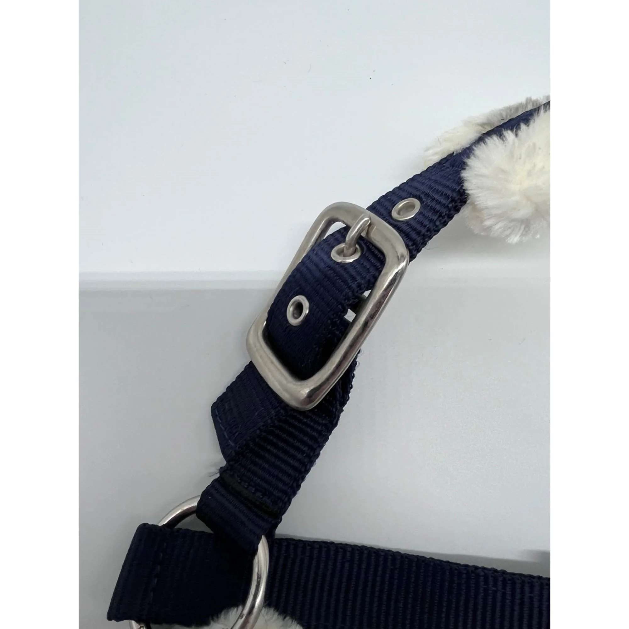 Shetland Head Collar With Contrast Fur - Image 4